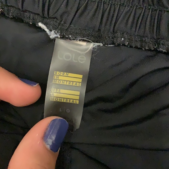 Black athletic shorts - Picture 2 of 3